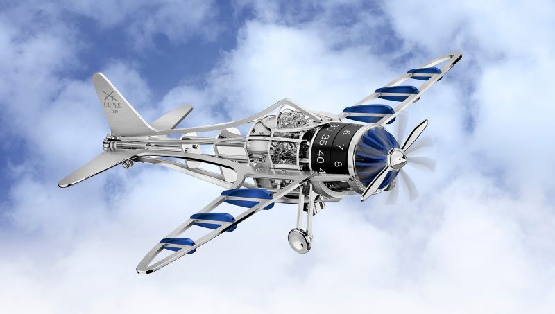 El relo avión de L'Epée en version acero y azul