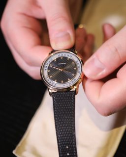 @krayon.ch debutó en @siarmx Summer con el Anyday, una pieza presentada por Rémi Maillat, CEO y fundador de la marca.
#TiempoDeRelojes #Krayon #Anyday #SIARSummer