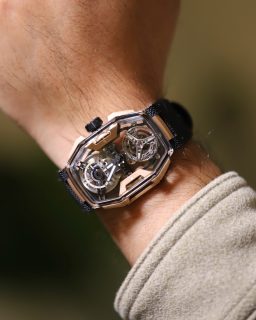 @block.rg llega por primera vez al @siarmx Summer, una firma independiente que apuesta por diseños audaces, materiales contemporáneos y una visión fresca de la relojería mecánica.
#TiempoDeRelojes #BlockRG #SIARSummer