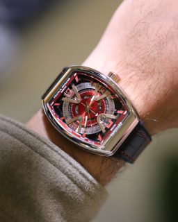 Los nuevos Vanguard de @franckmuller_geneve en @siarmx Summer.
#TiempoDeRelojes #FranckMuller #SIARSummer