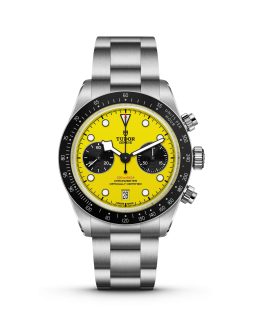 El nuevo Black Bay Chrono 39 “Bumblebee” de @tudorwatch apuesta por una carátula amarilla, acompañada por subcontadores negros en contraste y una caja de 39 mm que ofrece nuevas proporciones para uno de los cronógrafos más reconocibles de la colección.
Está equipado con el calibre de manufactura MT5813, rueda de pilares y 70 horas de reserva de marcha.
#TiempoDeRelojes #TUDOR #BlackBayChrono #Bumblebee
