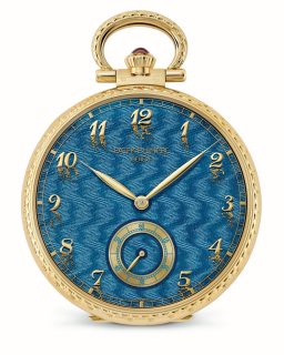 @patekphilippe prepara la mayor exposición de su historia. Del 2 al 18 de octubre, la Gran Exposición WATCH ART Milán 2026 abrirá sus puertas con cerca de 500 relojes y objetos, más de 90 piezas del Patek Philippe Museum, nuevas series limitadas y dos extraordinarias creaciones presentadas como adelanto del evento: el reloj de bolsillo Burano, una pieza única que combina esmaltes cloisonné, flinqué y paillonné para rendir homenaje a la icónica isla veneciana; y el reloj de sobremesa Oranges de Sicile, una espectacular obra de Alta Artesanía que recrea un paisaje de Palermo mediante esmalte Grand Feu y pintura en miniatura.
#TiempoDeRelojes #PatekPhilippe #WatchArt2026