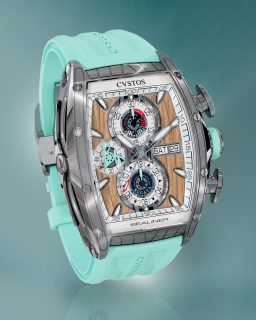 Inspirado en el mundo de las regatas, el nuevo @cvstos_official Sealiner Chronograph combina precisión, diseño y espíritu náutico. Esta pieza cuenta con detalles que evocan la navegación, acabados en madera de teca y el calibre CVS857 en su interior.

#TiempoDeRelojes #CVSTOS