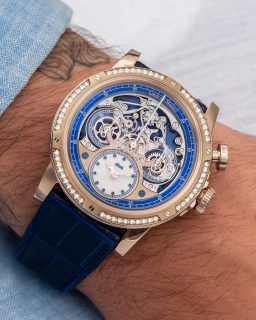 @louismoinet lanza el MEMORIS Diamonds, disponible en dos ediciones limitadas de solo 12 piezas cada una. Su bisel está engastado con 60 diamantes.

#TiempoDeRelojes #LouisMoinet