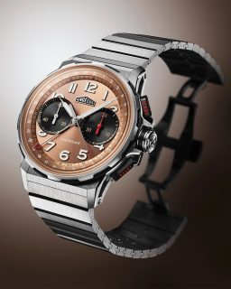 @angelus_watches presenta el Chronodate Titanium, Moka Edition, una reinterpretación de su estética neorretro con una carátula en tono moka, reflejos ambarinos y contrastes en dorado, negro y rojo.

La pieza combina una caja de 42.5 mm en titanio y material compuesto de carbono, con una construcción modular que mezcla superficies satinadas y chaflanes pulidos. En la esfera, los grandes contadores y la fecha periférica retoman elementos históricos del Chronodate original de 1942.

En su interior late el calibre automático de manufactura A-500, con rueda de pilares, embrague horizontal, frecuencia de 4 Hz y 60 horas de reserva de marcha. Se producirán solo 25 unidades.

#TiempoDeRelojes #Angelus #Chronodate
