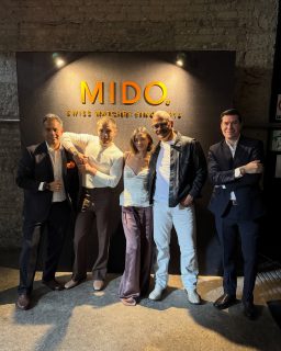 Estuvimos con @midowatches para conocer de cerca sus nuevos lanzamientos.
Entre las novedades, descubrimos los nuevos modelos del Commander Datoday, además de otras piezas de la colección Ocean Star, y compartimos el momento con @valeriasendel, @gracosendel y @sergiosendel.oficial, quienes se convierten en la nueva cara de MIDO en México.
#TiempoDeRelojes #MIDO #Midowatches