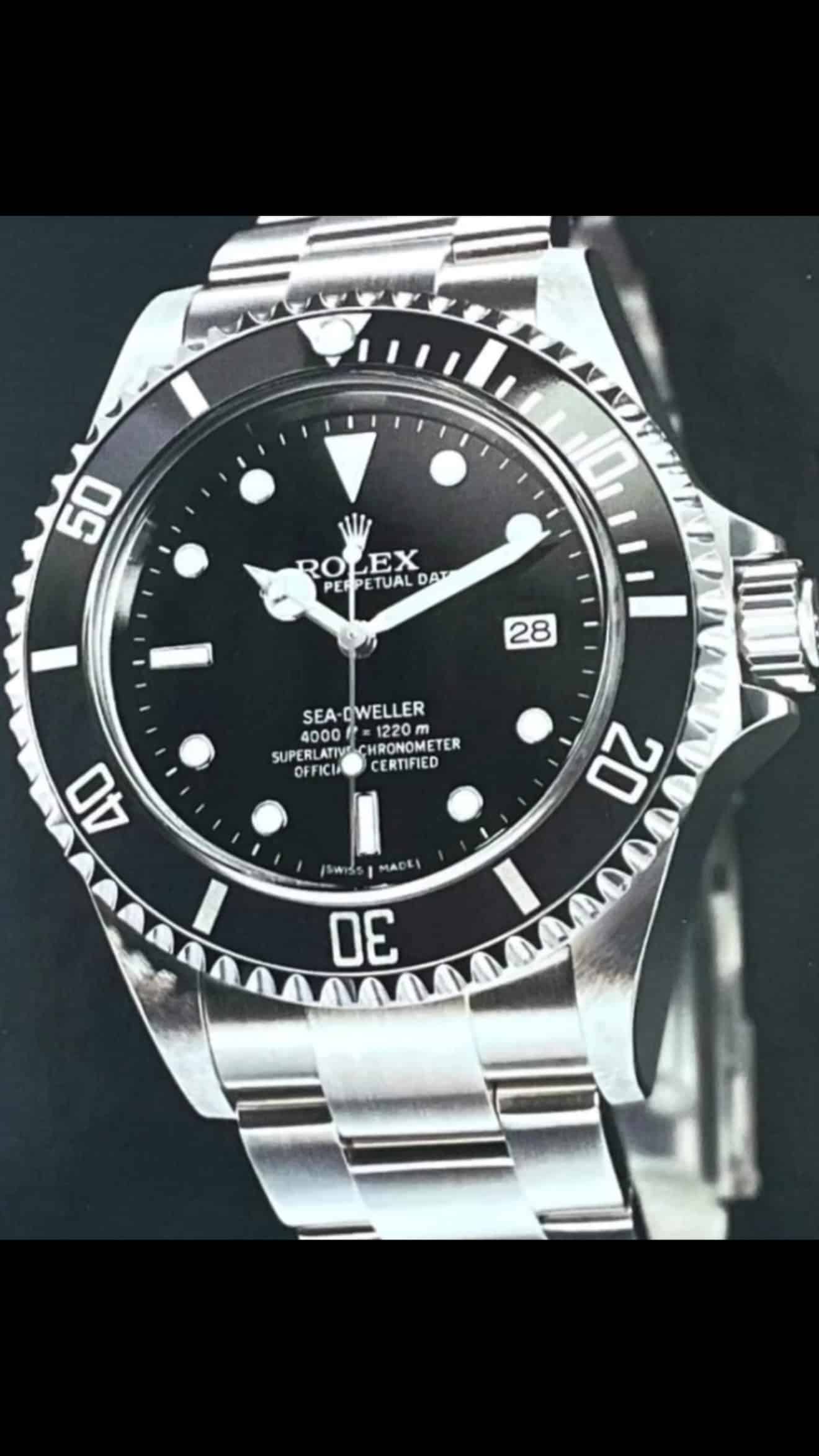 Son las 10:10 del 10 de octubre, el momento en que —de nuestro lado del mundo— celebramos el World Watch Day, una fecha dedicada a la cultura relojera, sus oficios y los conocimientos que se transmiten de generación en generación.

Tras una primera edición que alcanzó a más de seis millones de personas, esta celebración internacional regresa bajo el concepto “Time as Living Heritage” (El tiempo como patrimonio vivo), con un programa de exposiciones, conferencias, talleres y actividades que exploran la relación de la relojería con la ciencia, el arte y la creatividad.

Desde Ginebra y París hasta Florencia, Osaka, Shanghái y Nueva York, museos, escuelas, manufacturas, coleccionistas y aficionados se suman a una iniciativa que nos recuerda que la relojería, además de medir el tiempo, es una expresión cultural en evolución constante.

Por cierto, hay una razón detrás de la fecha: el 10/10 hace referencia a las 10:10, la posición en la que tradicionalmente se colocan las manecillas para presentar un reloj.

#WorldWatchDay #TDRWoman #TiempoDeRelojes