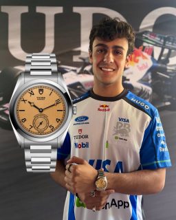 #WatchSpotting | @arvid.lindblad ya está en la Ciudad de México para la @f1. Lo vimos hoy con un Monarch de @tudorwatch que, nos cuenta, le encantó en cuanto lo vio en @watchesandwonders.