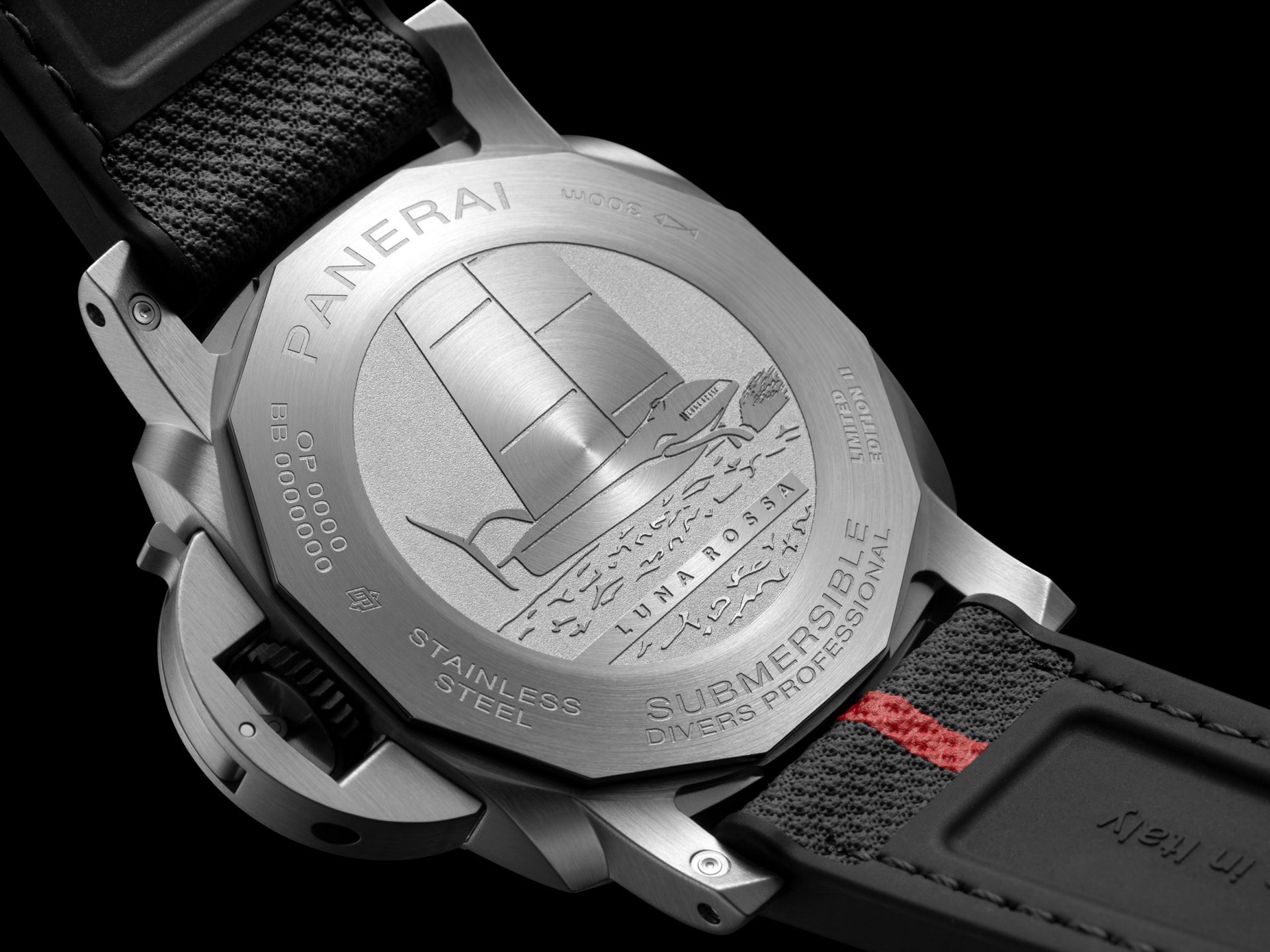 PANERAI Submersible QuarantaQuattro Luna Rossa PAM01681 2