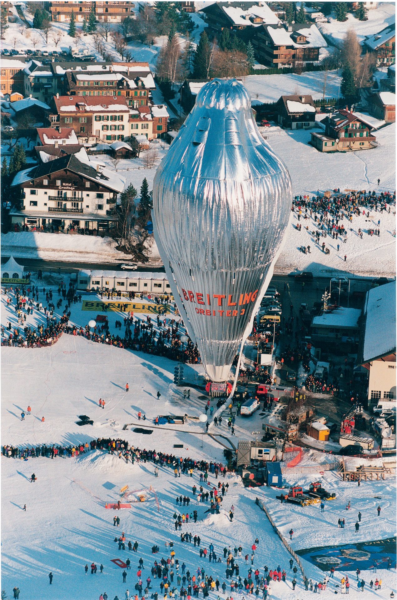 Breitling_Orbiter_3_the_first_nonstop_balloon_flight_around_the_world_RGB