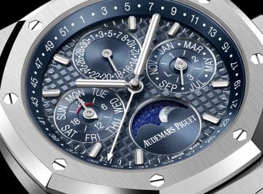 Royal Oak Selfwinding Perpetual Calendar blue closeup 1 2025