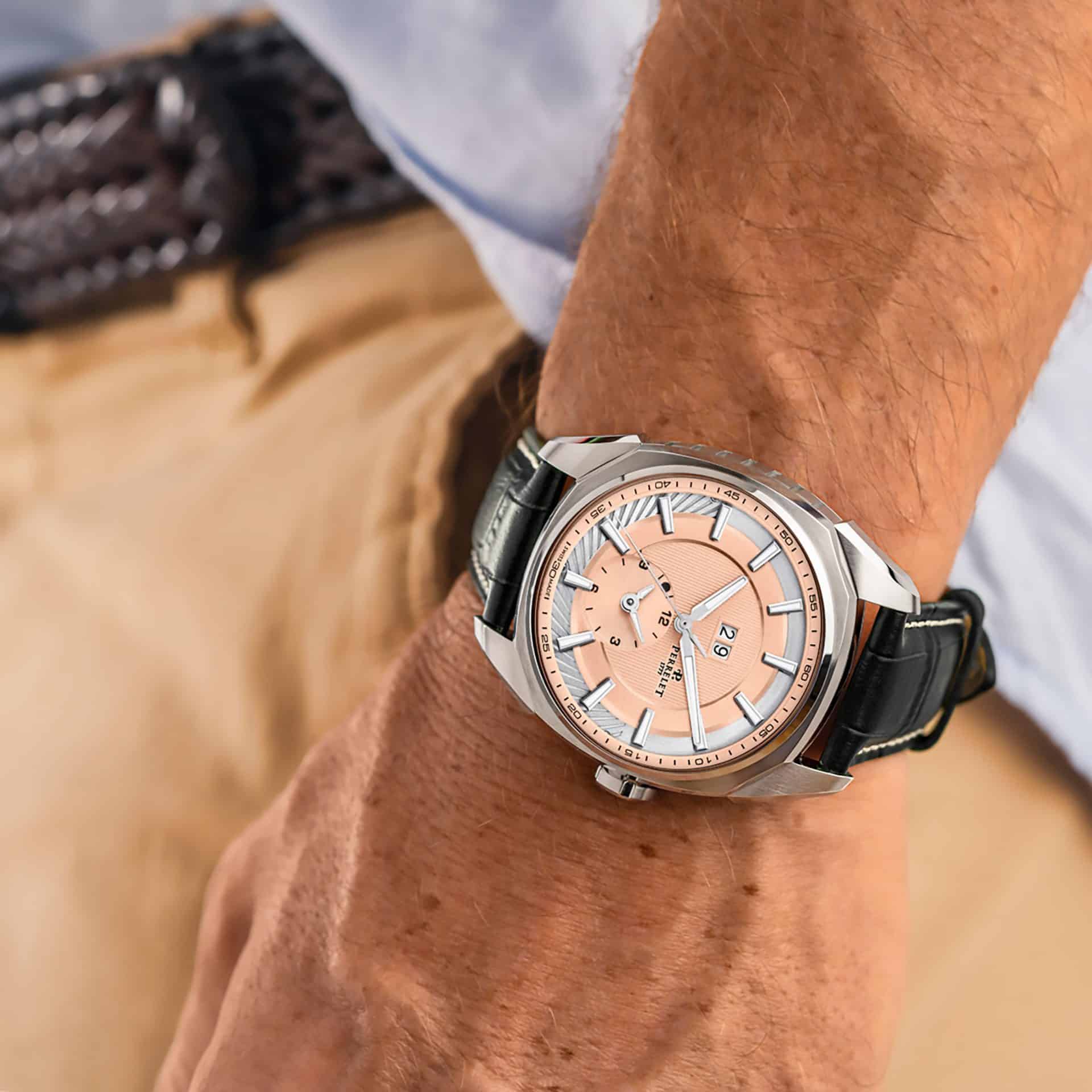 Perrelet LAB Peripheral Dual Time Big Date Salmon en muñeca